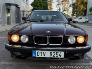 BMW 7 E32 750i V12 1992