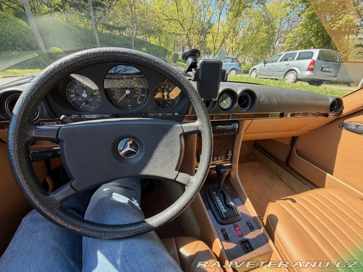 Mercedes-Benz SL 380 R107 1984