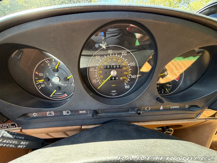 Mercedes-Benz SL 380 R107 1984