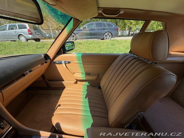 Mercedes-Benz SL 380 R107 1984