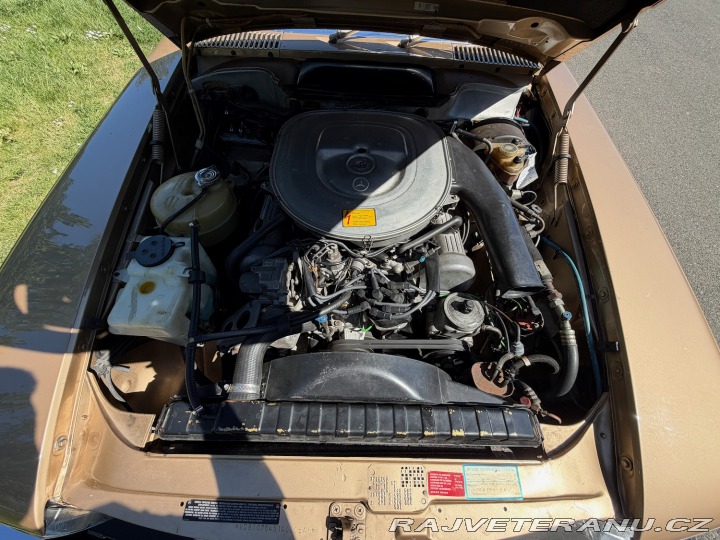Mercedes-Benz SL 380 R107 1984