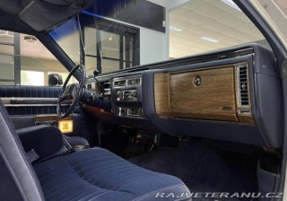Cadillac Ostatní modely De Ville 6 CD 1984