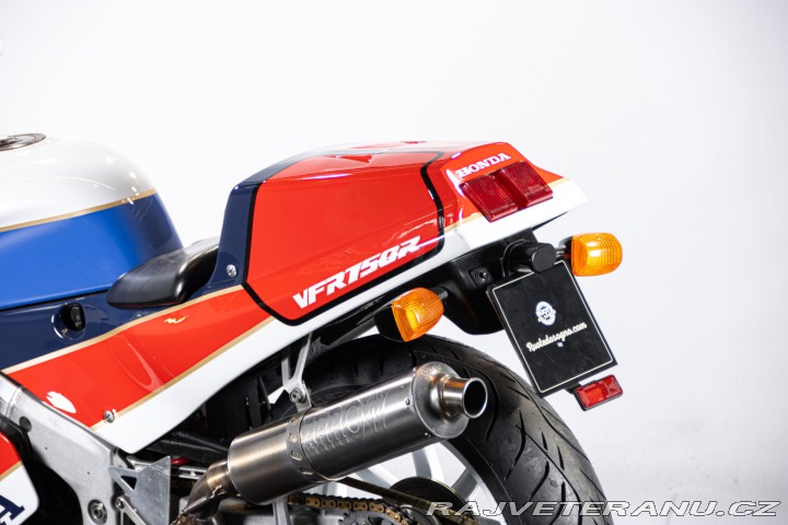 Honda RC 30 1988
