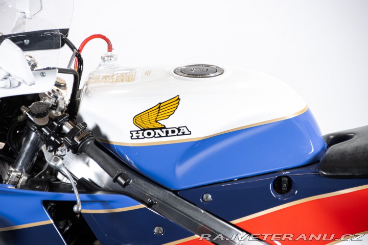 Honda RC 30 1988
