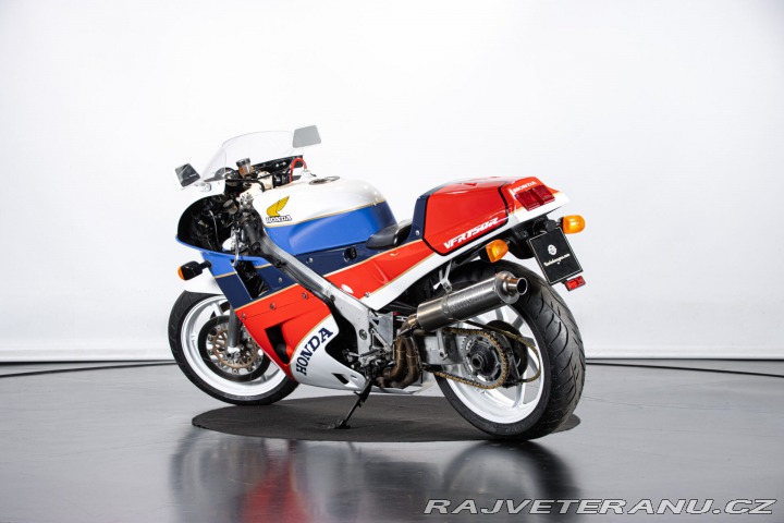 Honda RC 30 1988