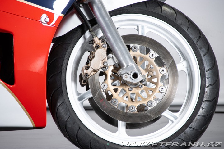 Honda RC 30 1988