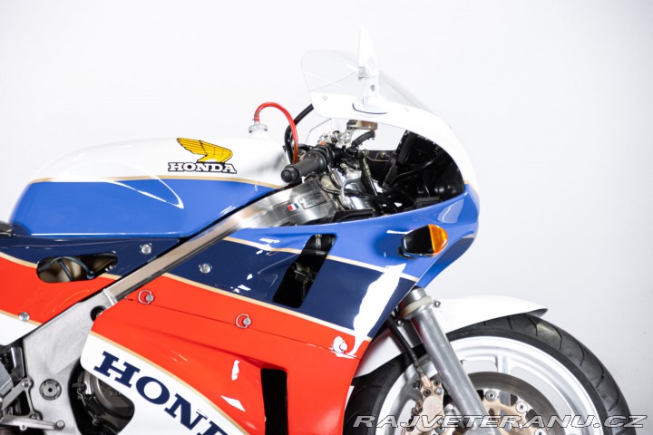 Honda RC 30 1988