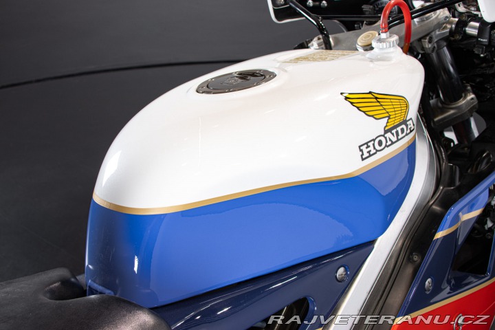 Honda RC 30 1988