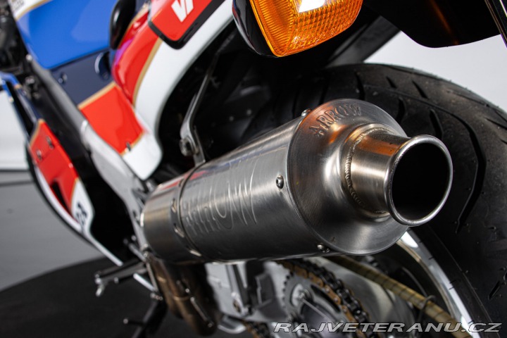 Honda RC 30 1988