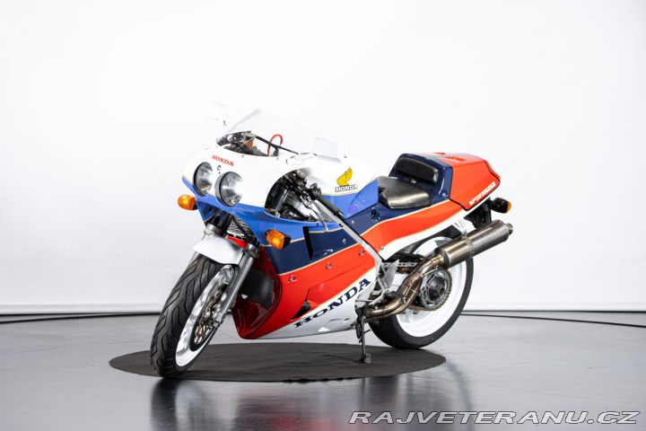 Honda RC 30 1988