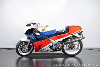 Honda RC 30 1988