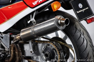 Honda RC 30 1988