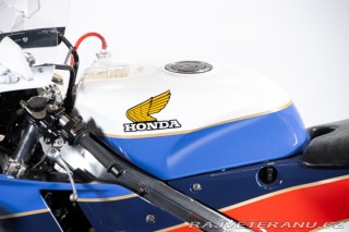 Honda RC 30 1988
