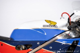 Honda RC 30 1988