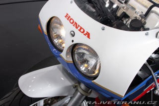 Honda RC 30 1988