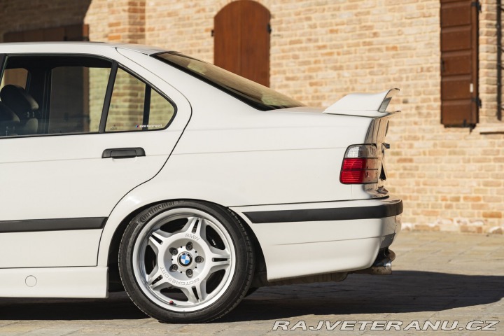 BMW 3 318 IS MOTORSPORT LIMITED EDITION 1994
