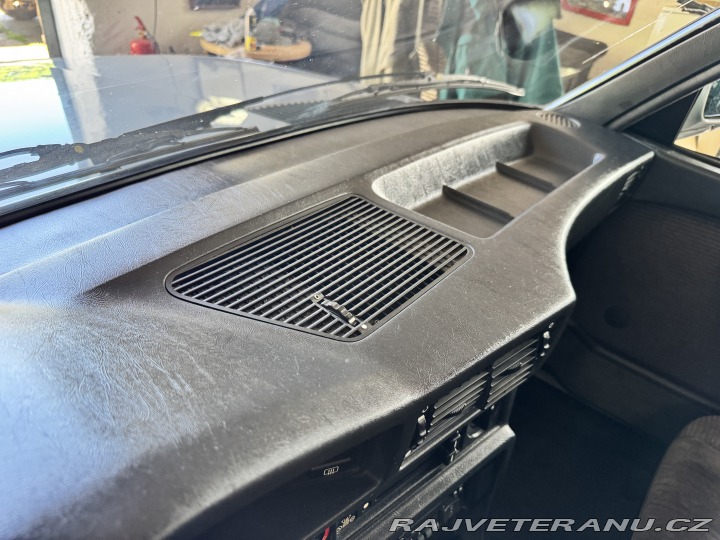 BMW 5 E28 520i shadowline 1987
