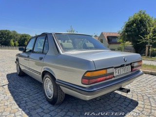 BMW 5 E28 520i shadowline 1987