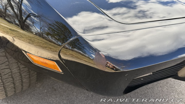 Chevrolet Corvette 5 speed manual, L82 1977