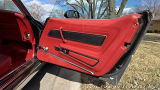 Chevrolet Corvette 5 speed manual, L82 1977
