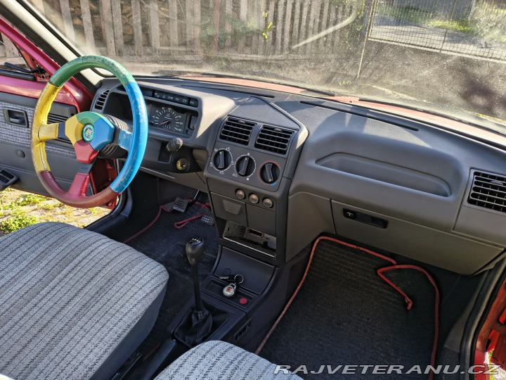 Peugeot 205  1988