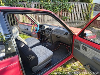 Peugeot 205  1988