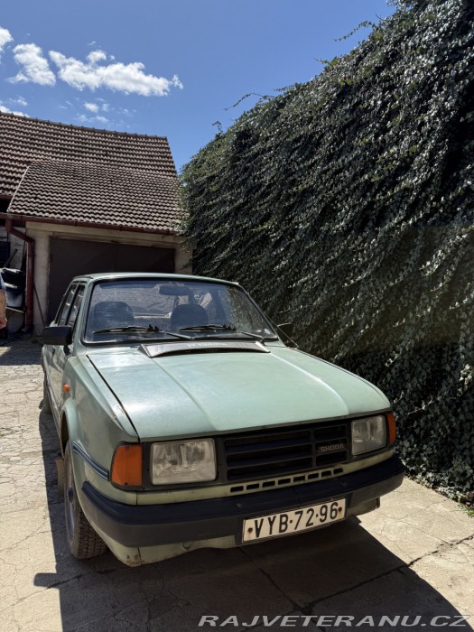 Škoda 120 L