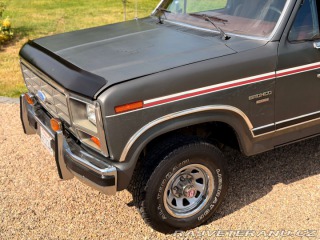 Ford Bronco 5.8 V8 4x4 | XLT 1986