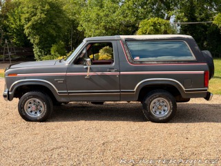 Ford Bronco 5.8 V8 4x4 | XLT 1986