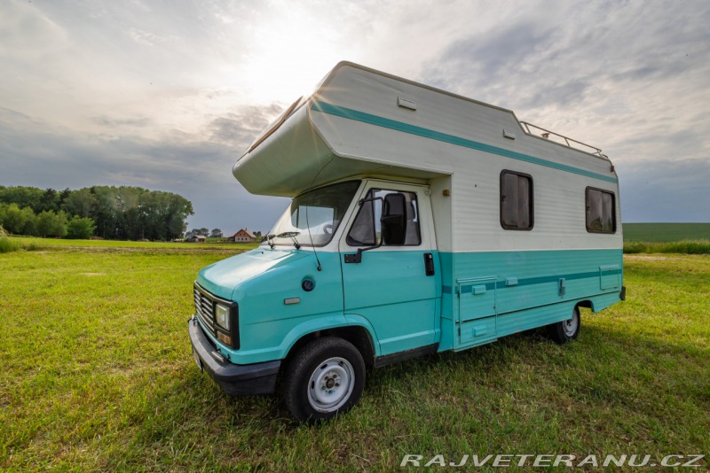 Peugeot Ostatní modely J5 2.5D Pilote "Delfín"