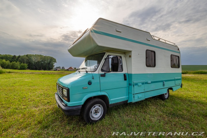 Peugeot Ostatní modely J5 2.5D Pilote Delfín 1988