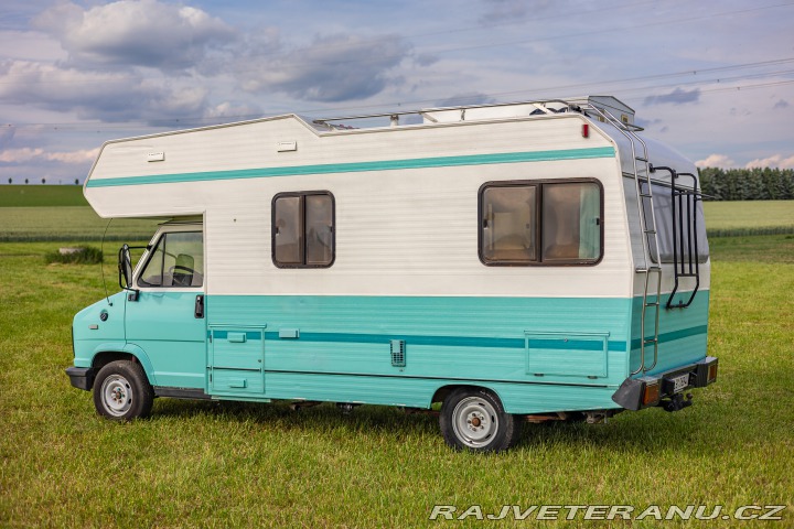 Peugeot Ostatní modely J5 2.5D Pilote Delfín 1988