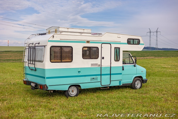 Peugeot Ostatní modely J5 2.5D Pilote Delfín 1988