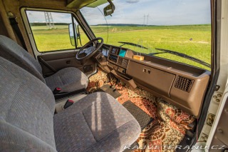 Peugeot Ostatní modely J5 2.5D Pilote Delfín 1988