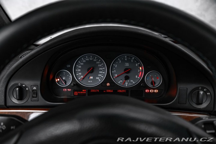 BMW M5  1999
