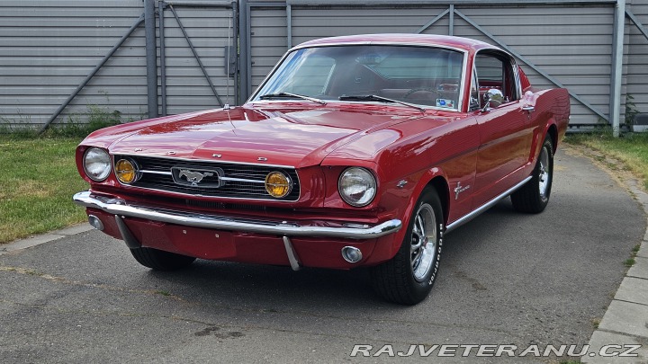 Ford Mustang Fastback 289 V8 renovace 1966
