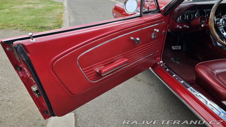 Ford Mustang Fastback 289 V8 renovace 1966