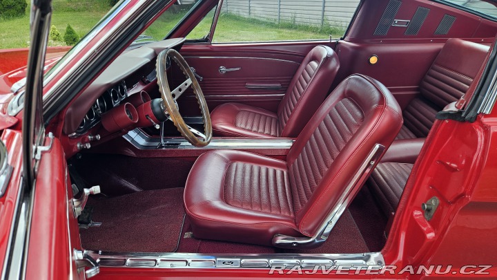 Ford Mustang Fastback 289 V8 renovace 1966