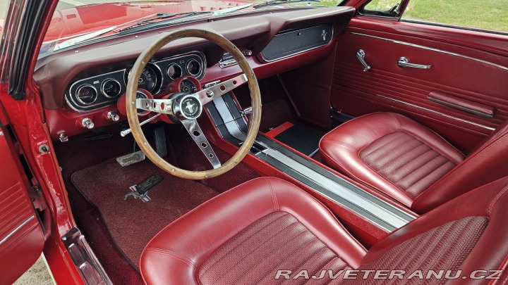 Ford Mustang Fastback 289 V8 renovace 1966