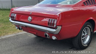 Ford Mustang Fastback 289 V8 renovace 1966