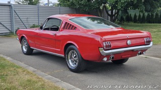 Ford Mustang Fastback 289 V8 renovace 1966
