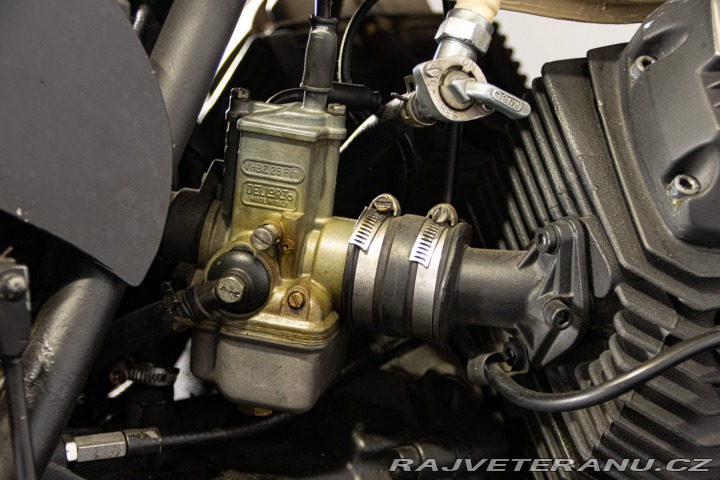 Moto Guzzi Ostatní modely V35 IMOLA CAFE RACER 1983