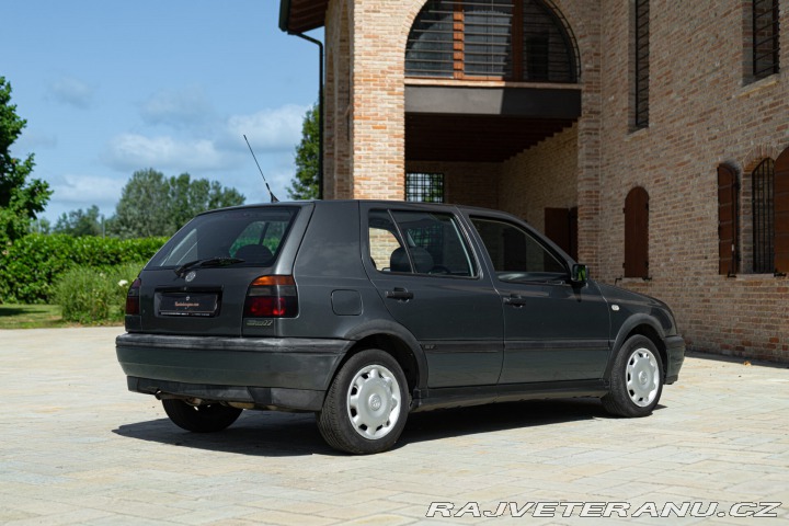 Volkswagen Golf 1.6 GT 1997