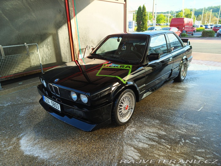 BMW 3 E30 1987