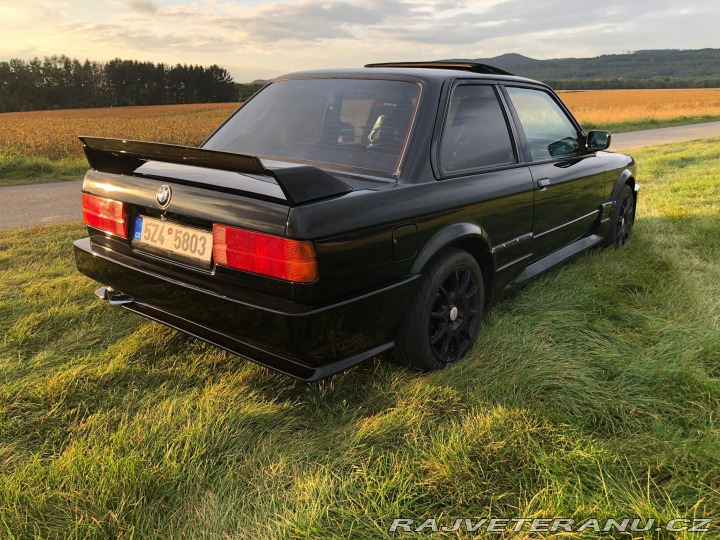 BMW 3 E30 1987