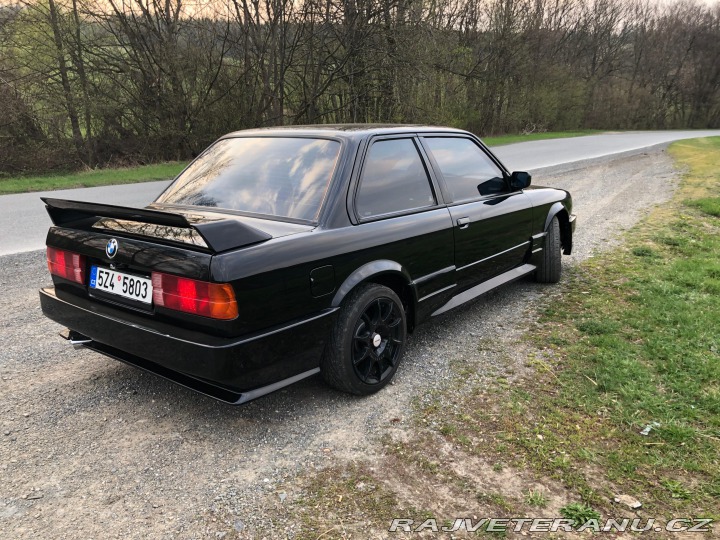 BMW 3 E30 1987
