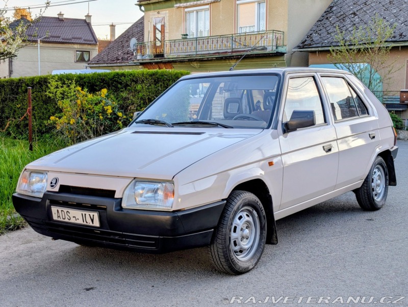 Škoda Favorit 135L