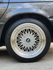 BMW 7 E32 750iL 1988