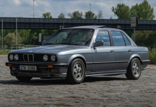 BMW 3 E30