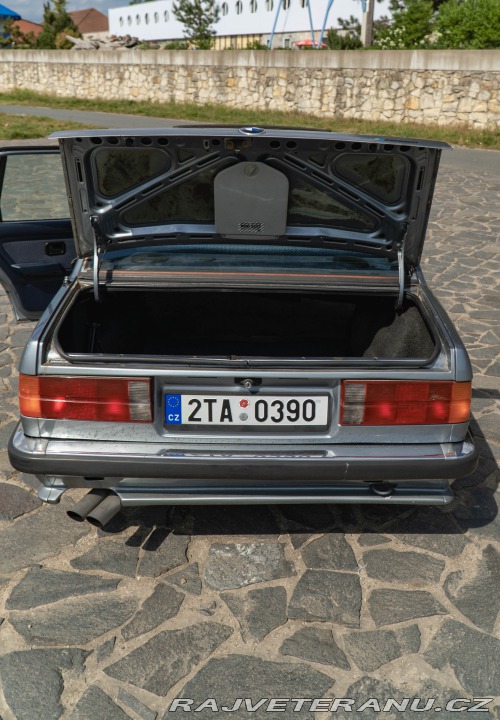 BMW 3 E30 1985